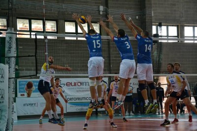 Volley: Castellana Grotte-Ortona