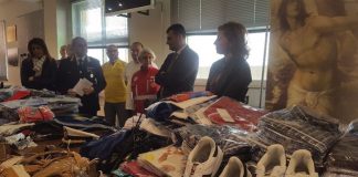 consegna alle associazioni della merce sequestrata dalla polizia locale