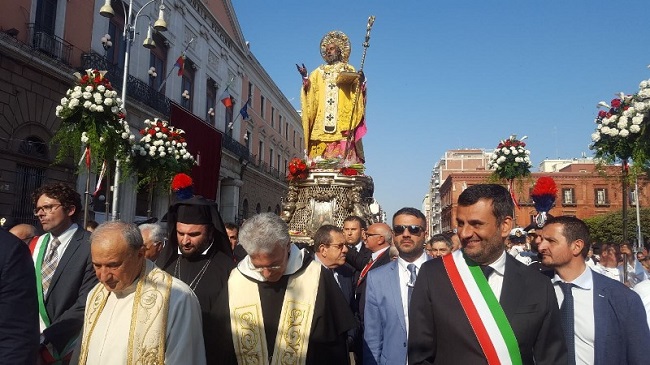 processione della statua di san nicola