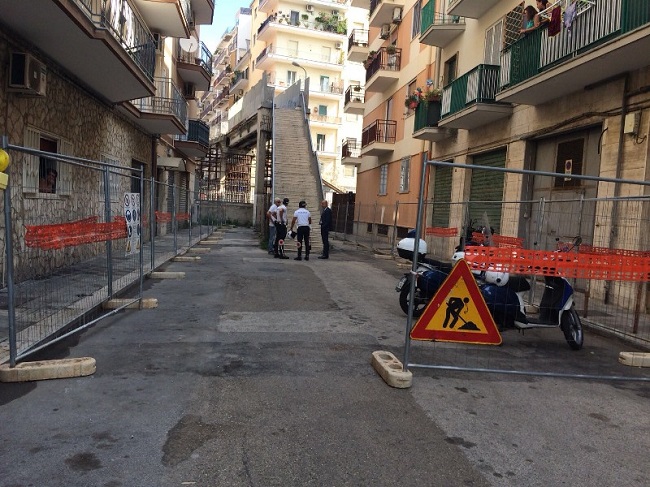 allestimento cantiere nuova passerella pedonalevia imperatore traiano