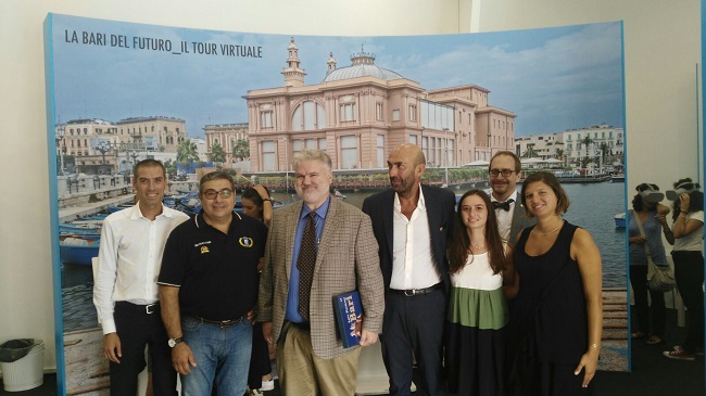 visita delegazione consolato usa nel padiglione comunale in fiera