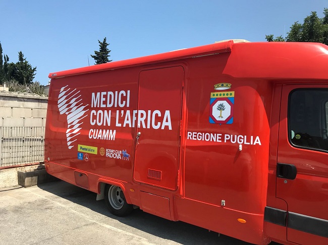 ambulatorio mobile per i migranti