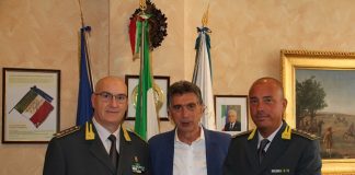 cambio al vertice della guardia di finanza di barletta, i saluti del sindaco