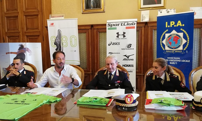 conferenza stampa cross