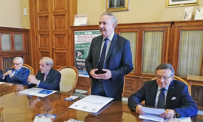 presentazione mediterranea al petruzzelli