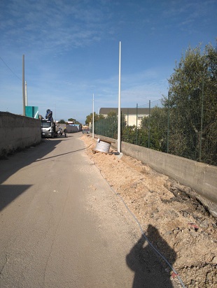 in via di ultimazione impianto p.i. strada torre dei cani