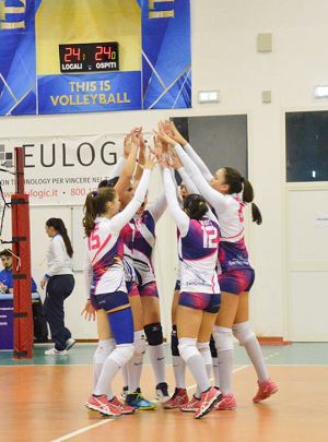 volleyup (esultanza gruppo)