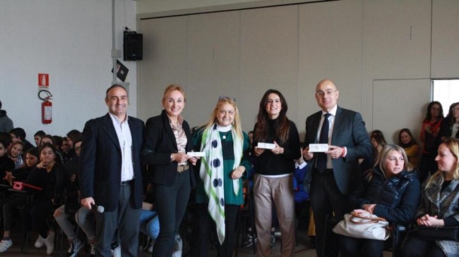 avvio ambienti di apprendimento collaborativo nella scuola falcone borsellino