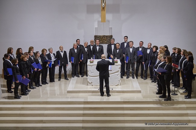 concerto del coro polifonico il gabbiano per la riapertura al pubblico del nuovo altare