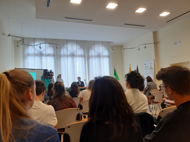 garanzia giovani e prospettive di lavoro per i 'neet', presentato il programma