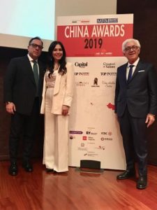 la famiglia forte ritira il china award 2019