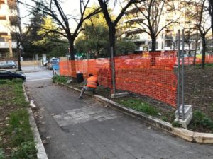 avviati i lavori di riqualificazione del giardino in viale Kennedy