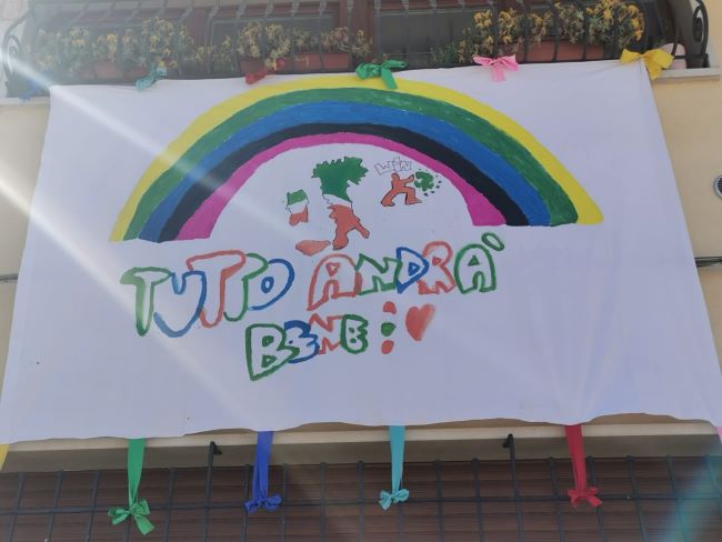 arcobaleno tutto andrà bene