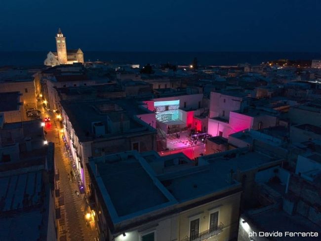 trani, palazzo beltrani e corte Ssantorsola dall'alto (ph davide ferrante)