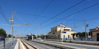 ferrovia stazione