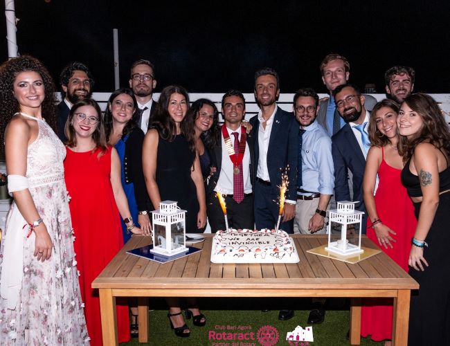 passaggio martelletto rotaract club bari agorà