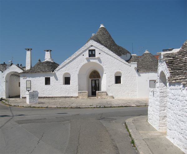 trullo sovrano (alberobello)