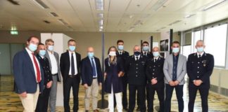 agenti di polizia penitenziaria del varcere di bollate e del bassone di como ricevuti a palazzo pirelli