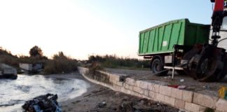 rimossi scarti di opifici sulla costa di barletta in contrada le laludi