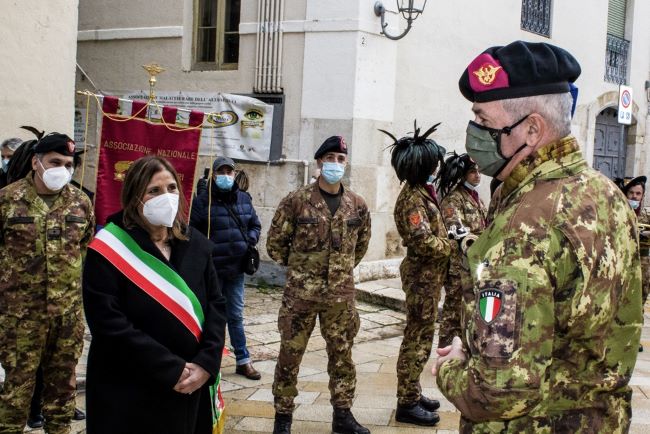 generale tota incontra la dottoressa rosa melodia sindaca di altamura