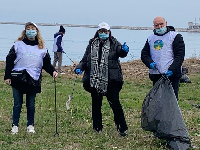 ripulita ancora la litoranea di ponente di barletta