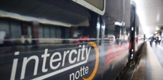 Treno Intercity Notte