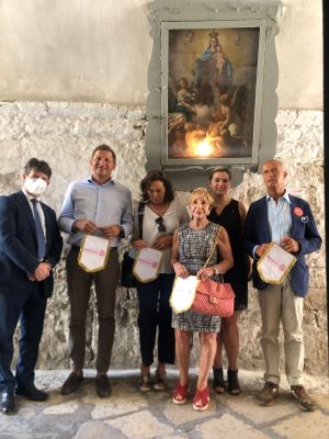 un'altra edicola votiva restaurata grazie all'impegno del rotaract club bari