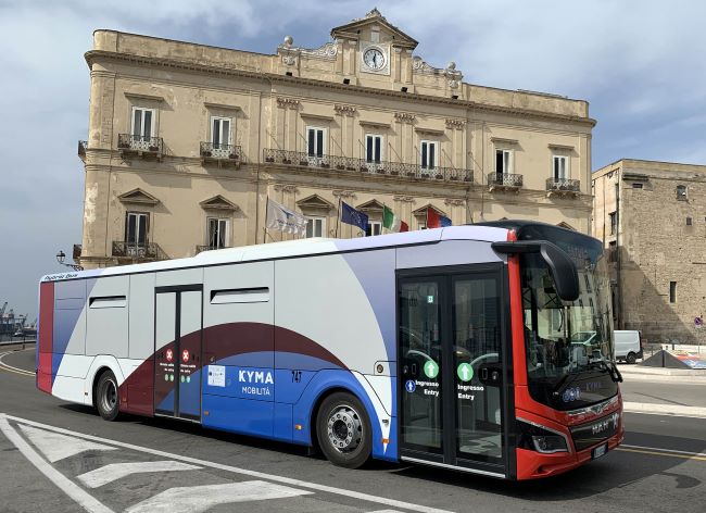 kyma mobilità autobus man e palazzo città ld