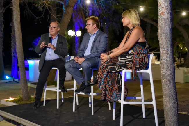 convegno 'la ricerca è vita' con il dott. cecinati e la dott.ssa viola