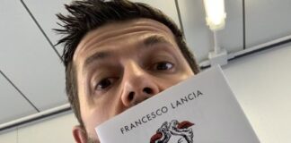 francesco lancia con libro