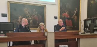 maurizio verdolino della fondazione carnevale di putignano alla presentazione del carnevale globale