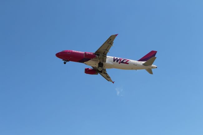 volo in ritardo wizz air bari verona