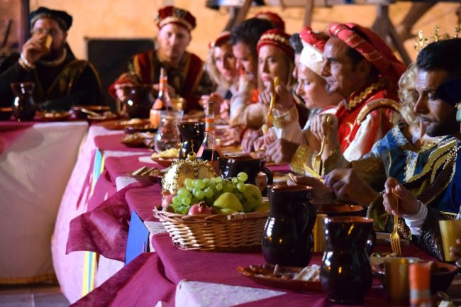 a copertino il natale si accende con la cittadella medievale