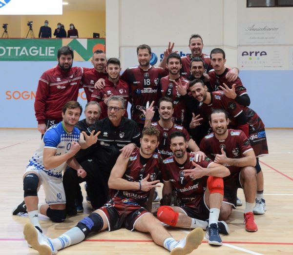 volley club grottaglie (foto di squadra a campobasso)