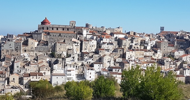Borgo dei Borghi, da ieri la Puglia tifa e vota Vico del Gargano