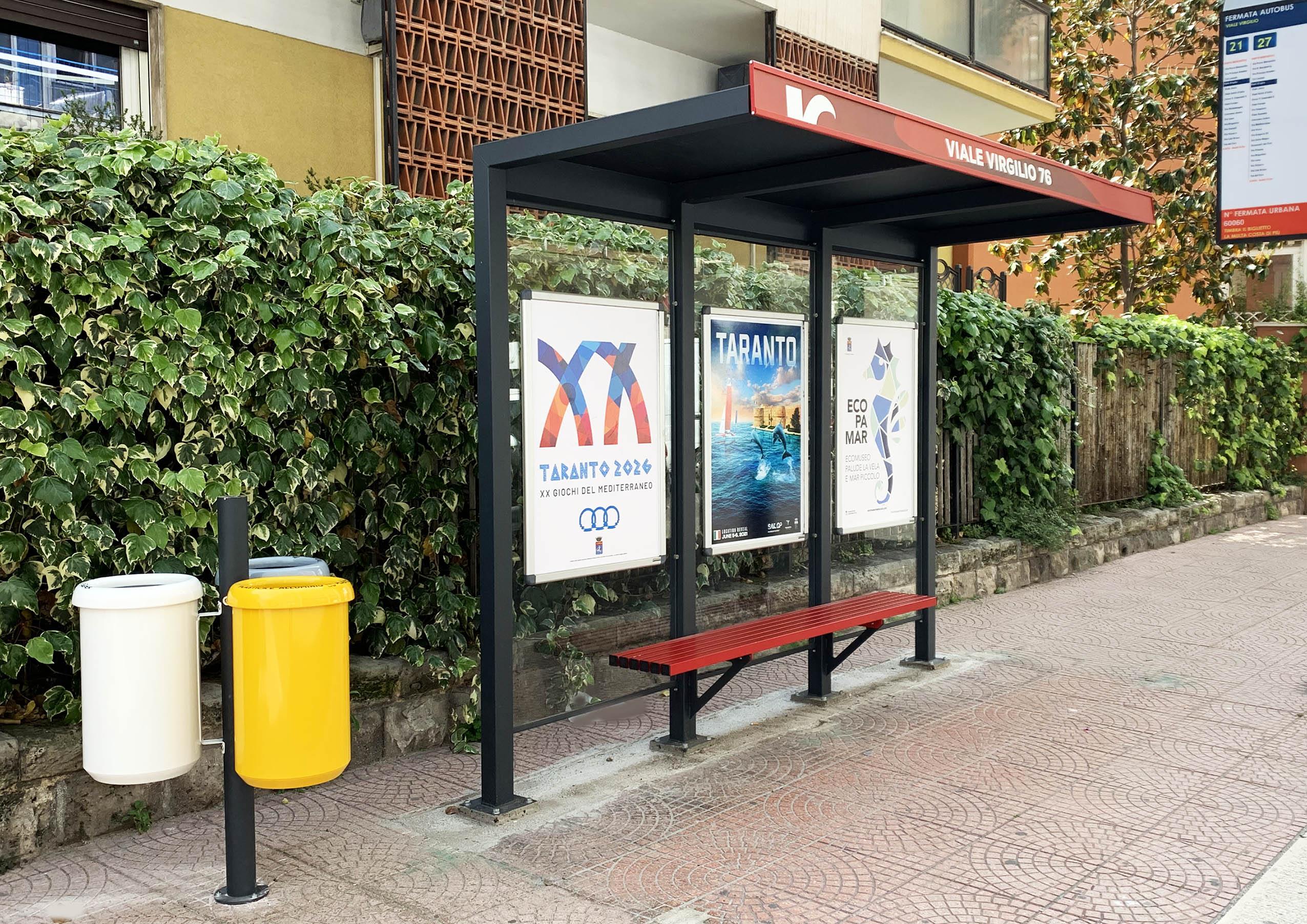 Taranto, Kyma Mobilità Amat installa  nuove pensiline per i bus