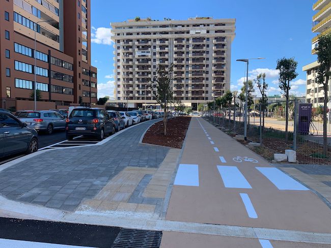 Bari, riaperta via Pietro Sette al termine dei lavori di riqualificazione Bari, riaperta via Pietro Sette al termine dei lavori di riqualificazione