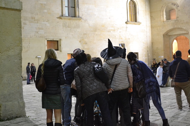 Lecce, la festa di Halloween al Castello Carlo V Lecce, la festa di Halloween al Castello Carlo V