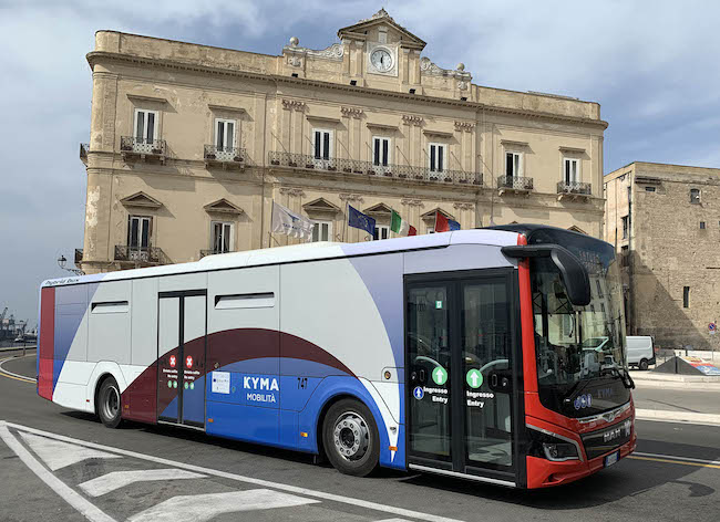 Taranto, Kyma Mobilità: variazioni orari autobus il 24 e il 25 dicembre
